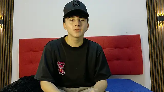 LunayDream online show from April 30, 11:17 am