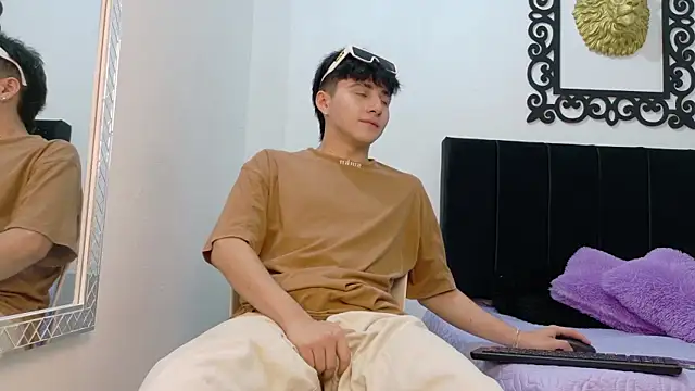 Snapshot of LunayDream chatting on July 16, 1:08 pm LunayDream online show from July 16, 1:08 pm