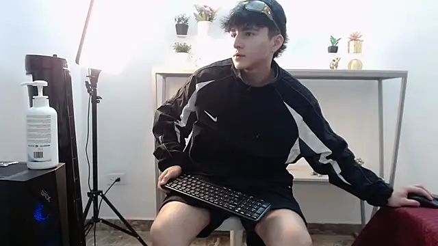 LunayDream online show from May 21, 12:02 pm
