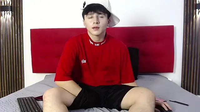 LunayDream online show from April 23, 7:26 pm