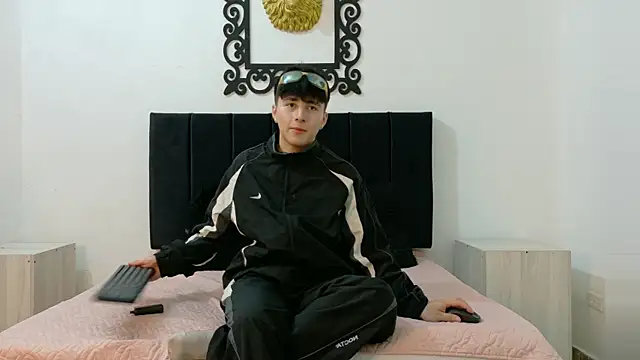 LunayDream online show from May 29, 11:38 am