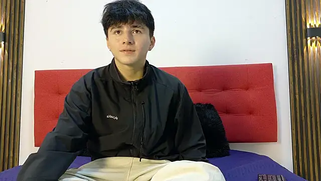 LunayDream online show from April 29, 11:14 am