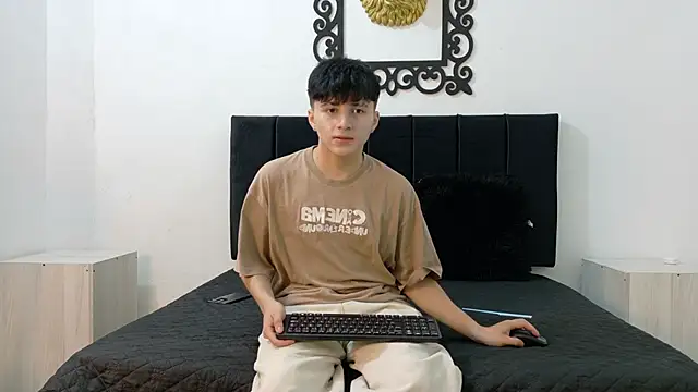 LunayDream online show from May 25, 11:31 am