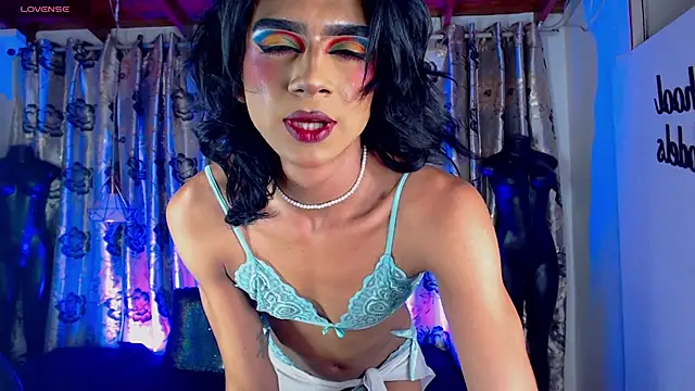 Snapshot of Hecate_doll chatting on July 4, 8:13 pm Hecate doll online show from July 4, 8:13 pm