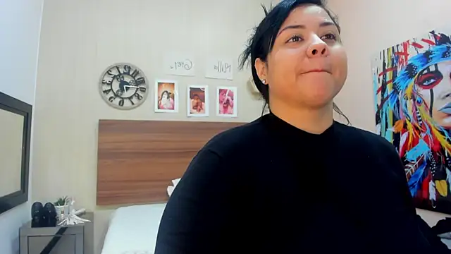 MillaGrey online show from June 2, 11:54 am