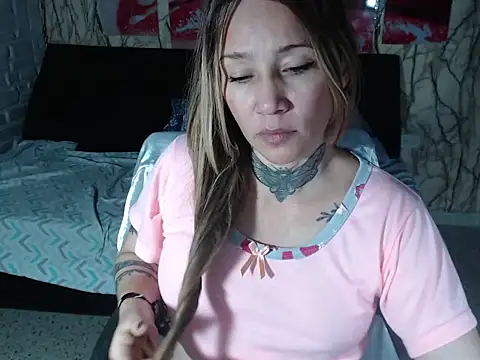 VickyBonnety online show from May 12, 10:05 pm