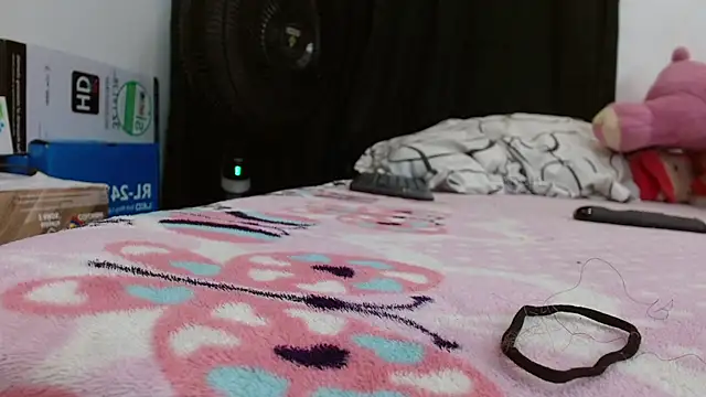 LIli Candy Dirty online show from April 21, 6:36 pm