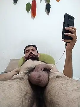 Snapshot of Barbas44420 chatting on May 22, 5:27 am Barbas44420 online show from May 22, 5:27 am