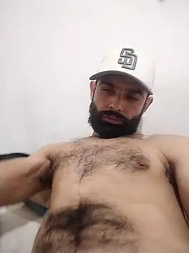 Snapshot of Barbas44420 chatting on May 10, 6:28 am Barbas44420 online show from May 10, 6:28 am