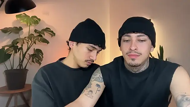 Noah and Steven online show from May 31, 3:01 am