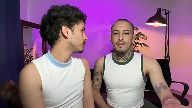Snapshot of Noah_and_Steven chatting on June 26, 2:56 pm Noah and Steven online show from June 26, 2:56 pm