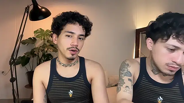 Noah and Steven online show from May 23, 2:38 pm