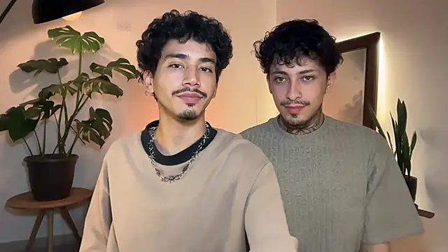 Noah and Steven online show from June 1, 2:56 am