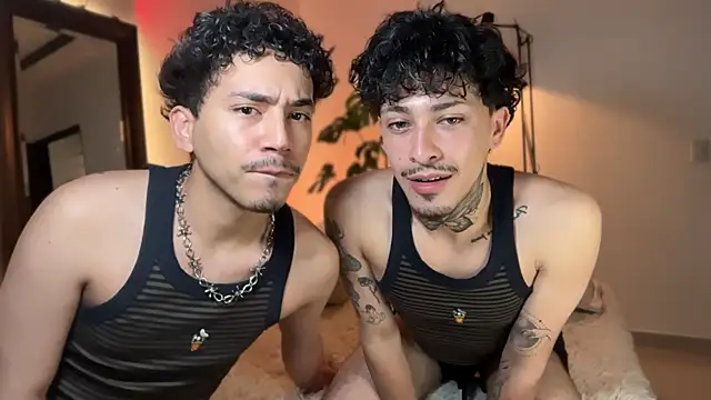 Noah and Steven online show from May 2, 12:05 am
