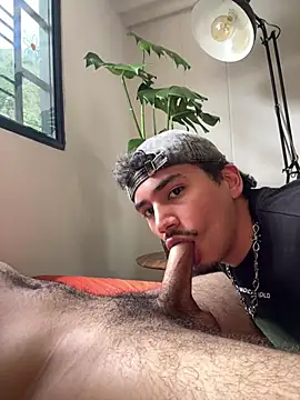 Noah and Steven online show from May 28, 6:58 pm