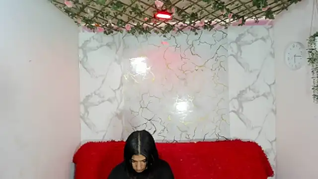 DAHNE HOT  online show from June 12, 1:31 pm
