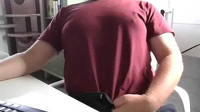 richard9718 online show from May 8, 4:00 pm