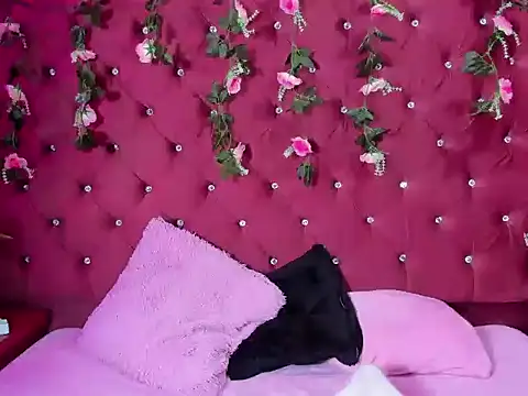 Molly Brunette  online show from April 23, 3:02 am