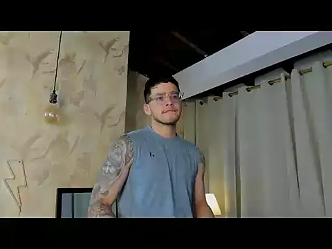 RONNY COLTON online show from April 19, 3:07 am