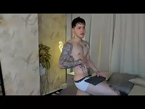 RONNY COLTON online show from May 7, 11:52 pm