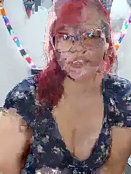 Snapshot of Amaranta-Luque chatting on June 18, 4:01 pm Amaranta-Luque online show from June 18, 4:01 pm