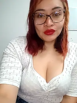 Amaranta-Luque online show from May 2, 7:19 pm