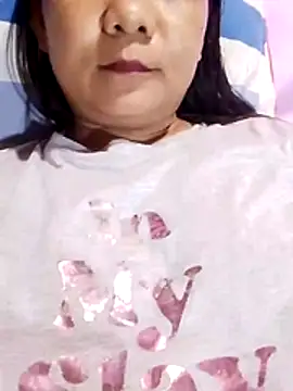 eljhenx online show from June 28, 5:36 am