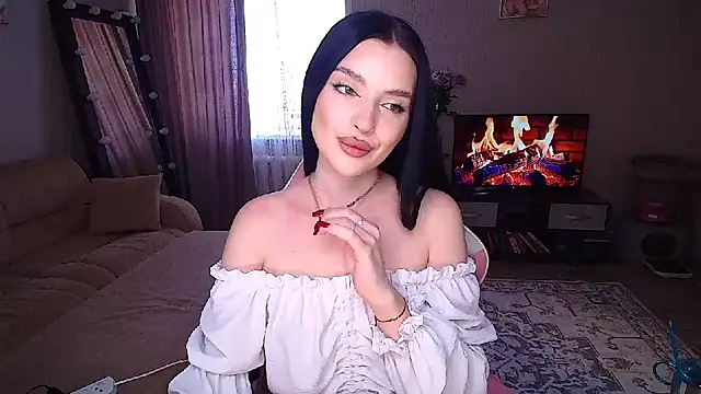 yoursLina online show from May 17, 10:59 am