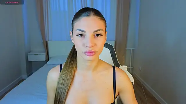 Jasmine Lane online show from May 10, 9:24 am
