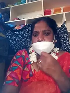Snapshot of swetha10 chatting on July 17, 3:26 am swetha10 online show from July 17, 3:26 am