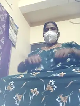Snapshot of swetha10 chatting on July 8, 6:41 pm swetha10 online show from July 8, 6:41 pm