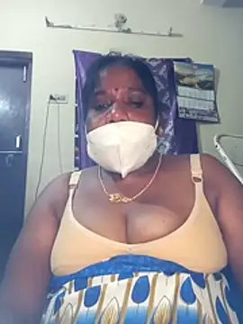 Snapshot of swetha10 chatting on July 17, 6:05 pm swetha10 online show from July 17, 6:05 pm