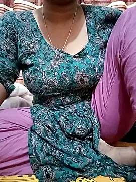 Misty-Meya online show from May 5, 4:15 am