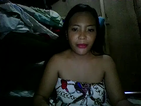 Snapshot of juicyredt chatting on June 25, 3:48 am juicyredt online show from June 25, 3:48 am