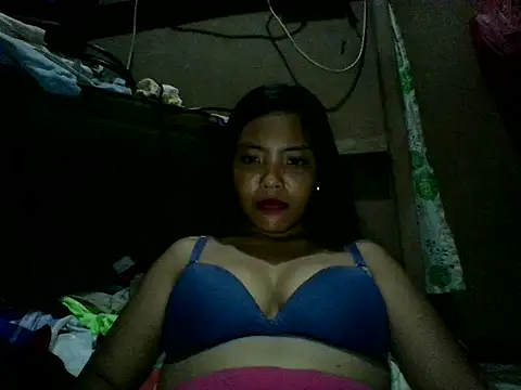 juicyredt online show from May 11, 1:01 pm
