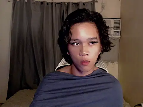 Snapshot of urnaughty_paul chatting on June 1, 3:33 pm urnaughty paul online show from June 1, 3:33 pm