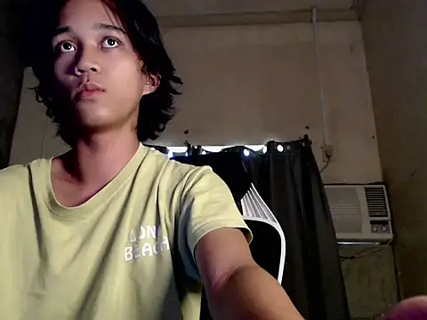 Snapshot of urnaughty_paul chatting on June 19, 5:46 am urnaughty paul online show from June 19, 5:46 am