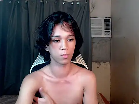 urnaughty paul online show from July 1, 9:09 am