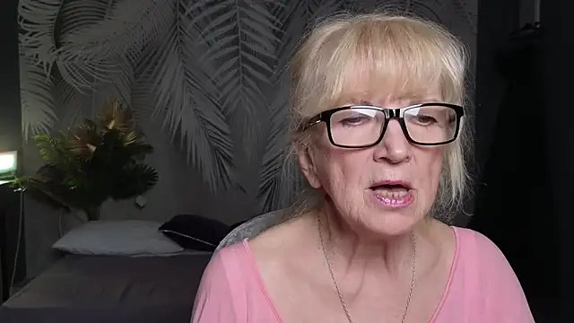 Dr Mireille online show from June 1, 1:44 pm