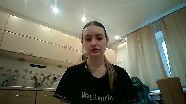 Snapshot of Lisanta chatting on May 1, 4:01 pm Lisanta online show from May 1, 4:01 pm