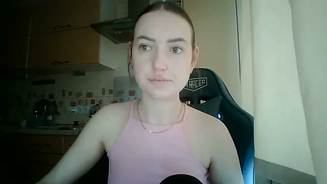 Snapshot of Lisanta chatting on May 29, 12:22 pm Lisanta online show from May 29, 12:22 pm