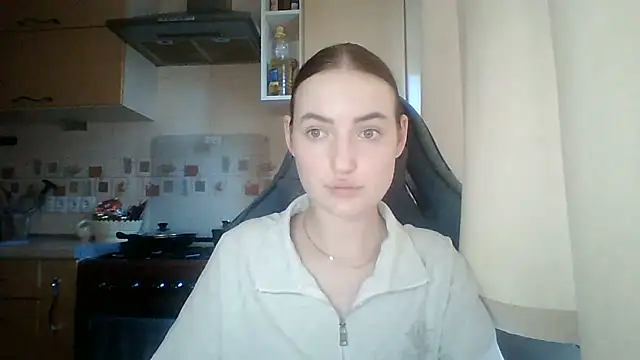 Lisanta online show from June 16, 3:56 pm