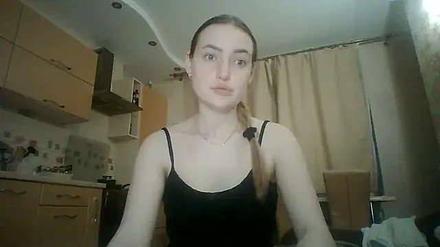 Lisanta online show from June 26, 6:14 pm