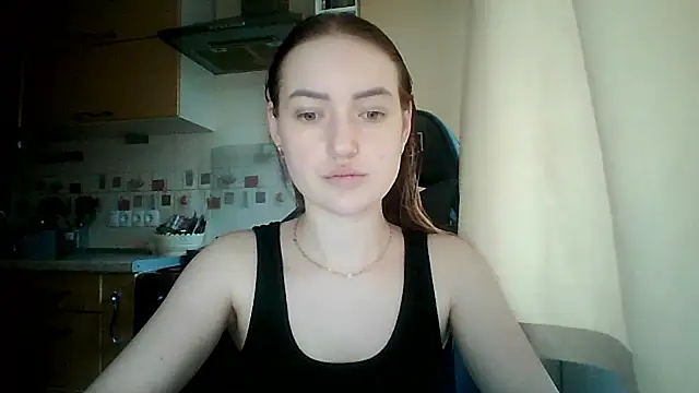 Snapshot of Lisanta chatting on June 2, 10:48 am Lisanta online show from June 2, 10:48 am