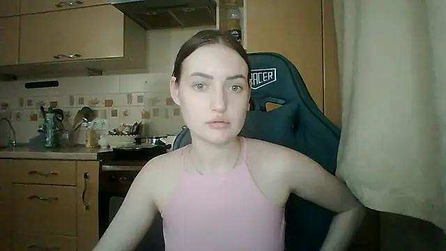 Lisanta online show from June 11, 7:55 pm