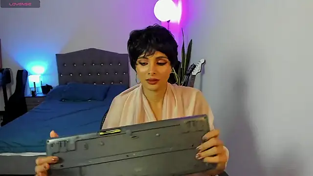 Candelaria000 online show from April 20, 3:53 am