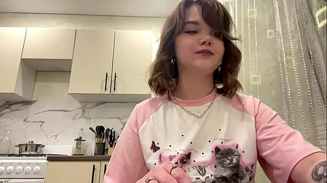 CunnyShawty online show from April 21, 6:14 pm