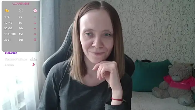  AlliceCullen  online show from April 20, 3:46 pm