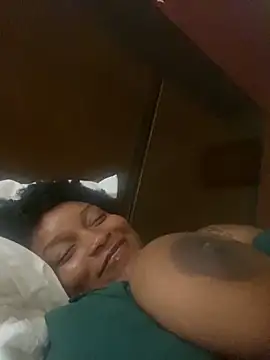 thedarkenchantress online show from October 13, 1:34 pm