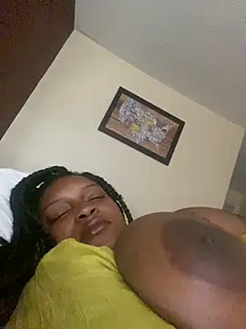 thedarkenchantress online show from October 25, 8:31 pm